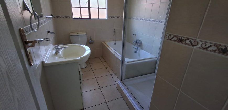 3 Bedroom Apartment / Flat for Sale in Vaalpark