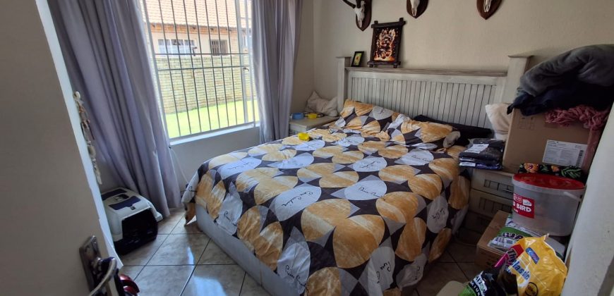 3 Bedroom Apartment / Flat for Sale in Vaalpark
