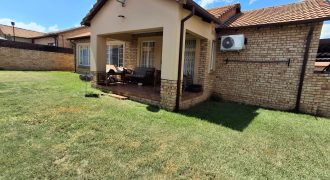 2 Bedroom Apartment / Flat for Sale in Sasolburg Ext 11