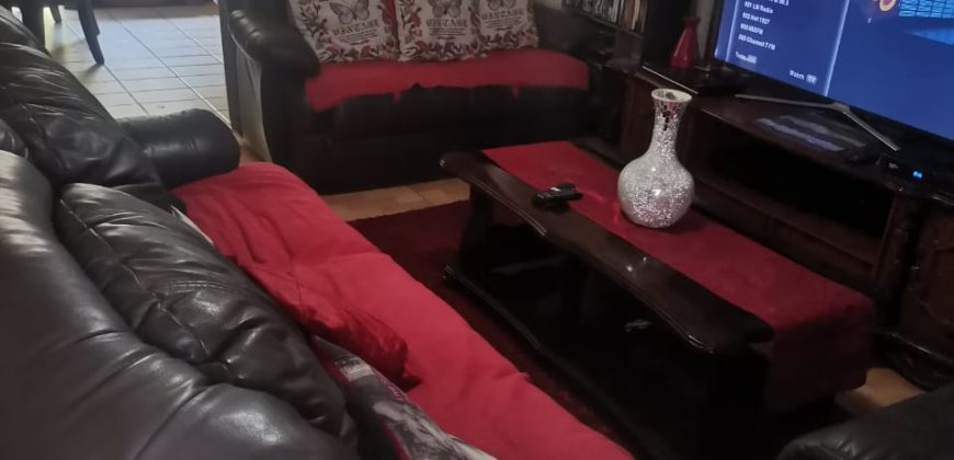 3 Bedroom Apartment / Flat for Sale in Vaalpark